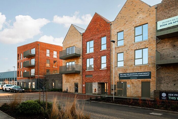 2 Bedroom Flat For Sale In Marleigh Avenue, Cambridge, CB5