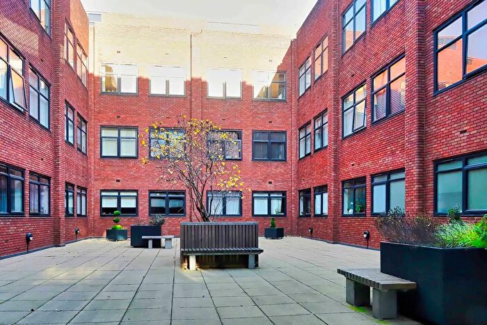 1 Bedroom Flat To Rent In Landmark, Luton, LU1