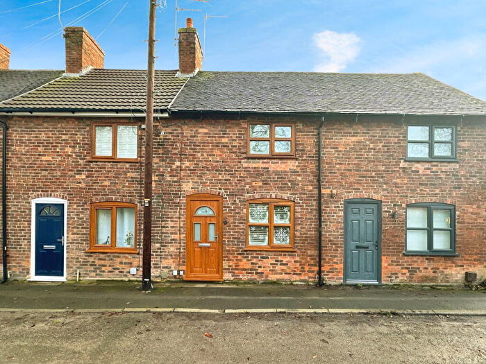 2 Bedroom Terraced House For Sale In Common Road, Church Gresley, DE11
