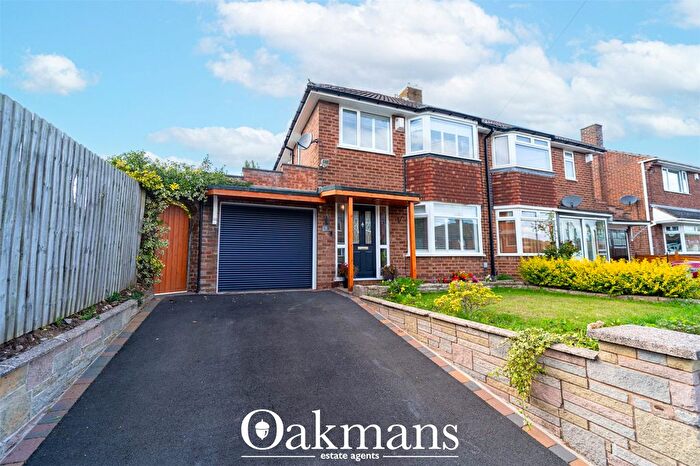 3 Bedroom Semi-Detached House For Sale In Cavendish Close, Marlbrook, Bromsgrove, Worcestershire, B60