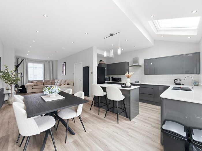 3 Bedroom Semi-Detached House For Sale In Coleridge Road, Newport, NP19