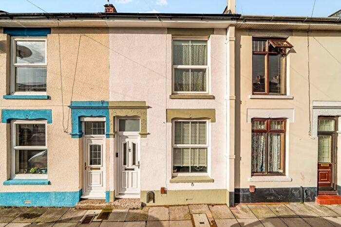 2 Bedroom Terraced House For Sale In Esslemont Road, Southsea, PO4
