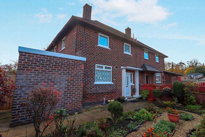 3 Bedroom Semi Detached House For Sale In Bowden Wood Road, Sheffield, South Yorkshire, S9