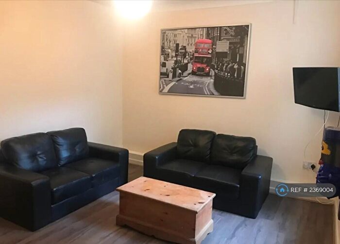 4 Bedroom Terraced House To Rent In Western Street, Swansea, SA1