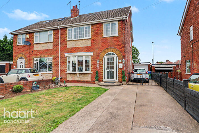 3 Bedroom Semi-Detached House For Sale In Hyland Crescent, Warmsworth, Doncaster, DN4