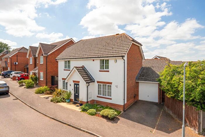 4 Bedroom Detached House For Sale In Coneygate, Meppershall, Shefford, SG17