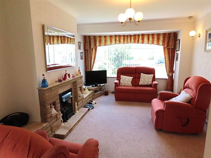 3 Bedroom Semi Detached House For Sale In Ridgeway, Stakeford, NE62