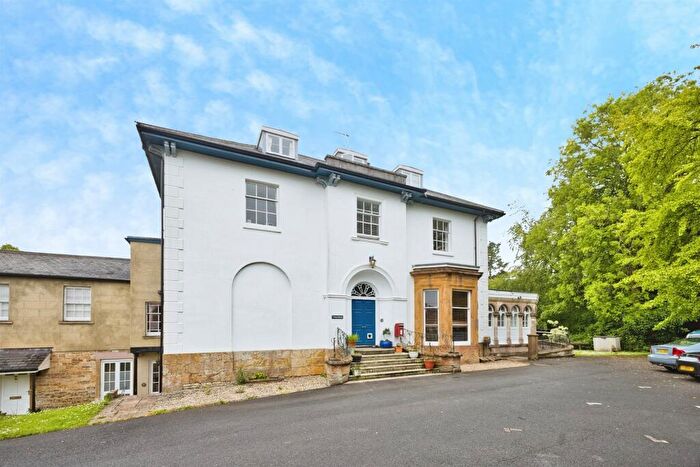 4 Bedroom Apartment For Sale In St. Nicholas Close, Yeovil, BA20