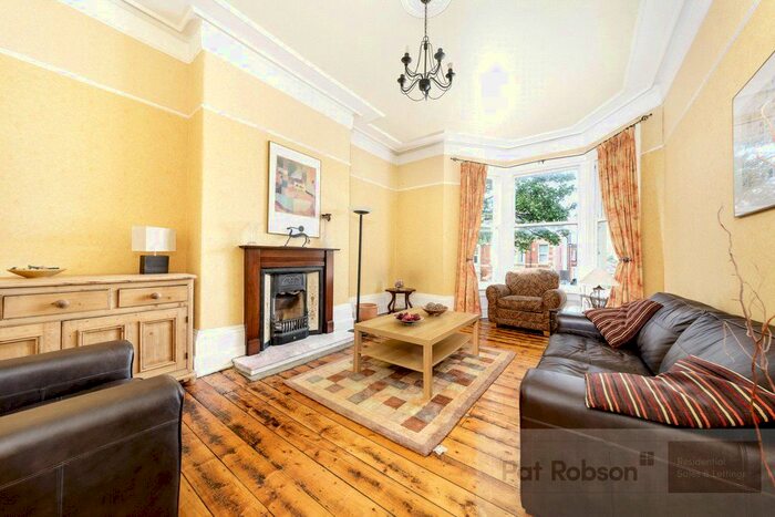 2 Bedroom Flat To Rent In St Georges Terrace (Flat B), Jesmond, Newcastle Upon Tyne, NE2