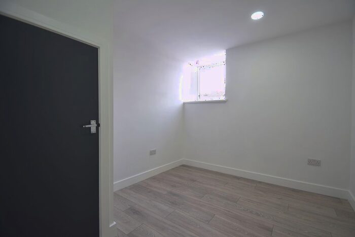 10 Bedroom Terraced House To Rent In Woodville Road, Cathays, CF24