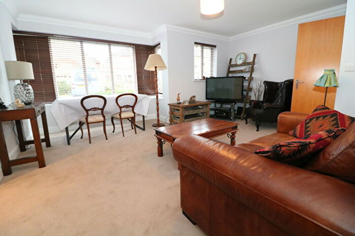 1 Bedroom Ground Maisonette To Rent In Pixham Lane, Pixham, RH4