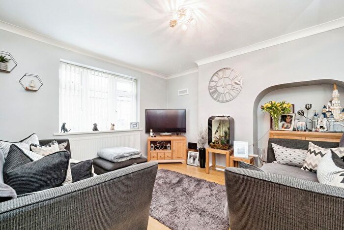 3 Bedroom Terraced House For Sale In Croppath Road, Dagenham, RM10
