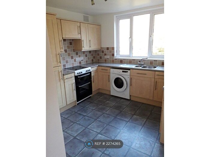 2 Bedroom Maisonette To Rent In Austral Drive, Hornchurch, RM11