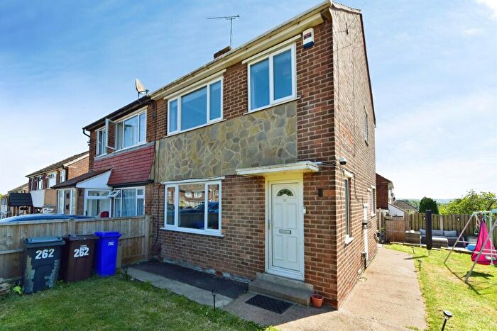 3 Bedroom Semi-Detached House For Sale In Beaver Hill Road, Sheffield, S13