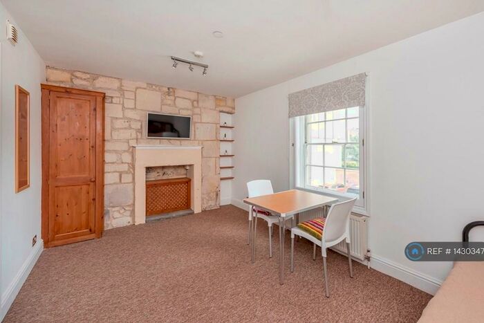 Studio To Rent In Angel Place, Bath, BA2