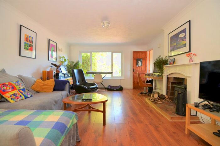 3 Bedroom Detached Bungalow For Sale In Treveryn Parc, Budock Water, Falmouth, TR11