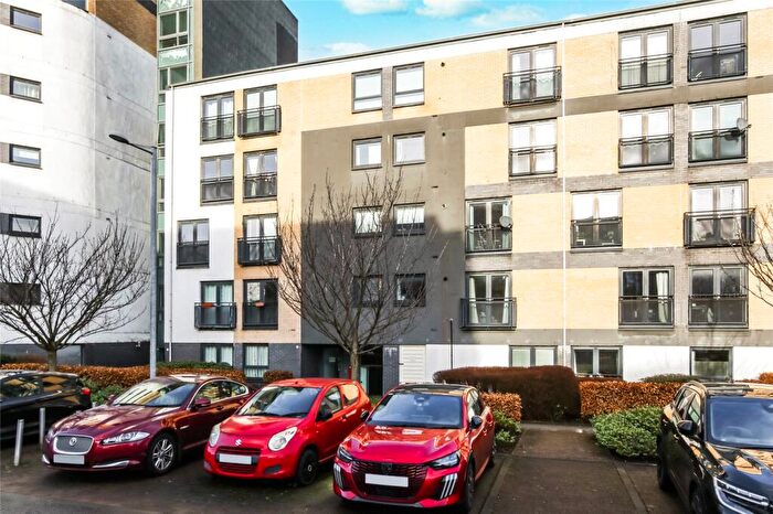 2 Bedroom Flat For Sale In Firpark Court, Glasgow, Glasgow City, G31