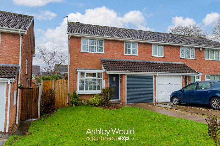 3 Bedroom Semi Detached House For Sale In Thurloe Crescent, Rednal, Birmingham, B45