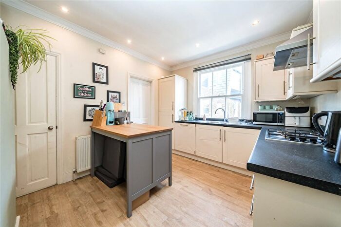 2 Bedroom Maisonette To Rent In Glasford Street, London, SW17