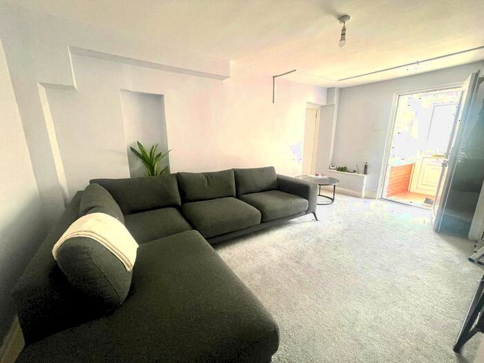 1 Bedroom Flat To Rent In Blenheim Street, Easton, Bristol, BS5