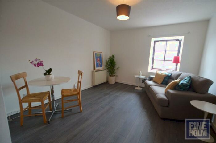 1 Bedroom Property To Rent In Bell Street, Merchant City, Glasgow, G4