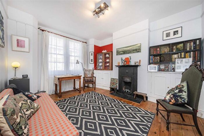 2 Bedroom Flat For Sale In Haberdasher Street, Hoxton, N1