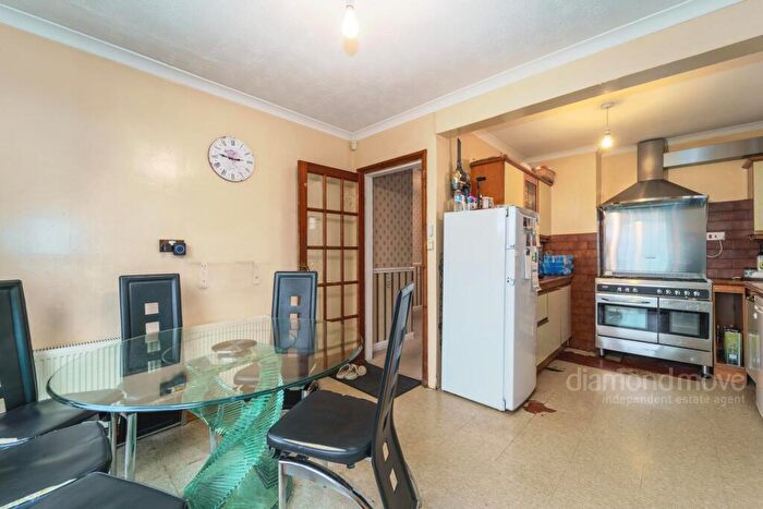 4 Bedroom Detached House For Sale In Old Slade Lane, Iver, SL0