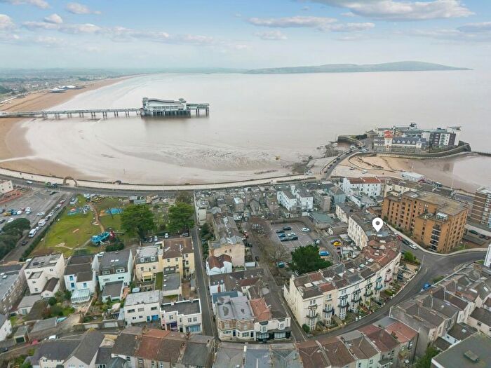 2 Bedroom Flat For Sale In Raglan Place, Weston-Super-Mare, BS23