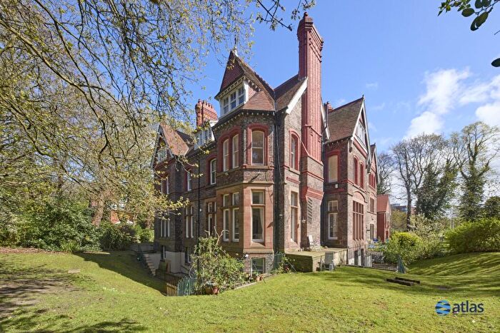 2 Bedroom Flat For Sale In Mossley Hill Drive, Aigburth, L17