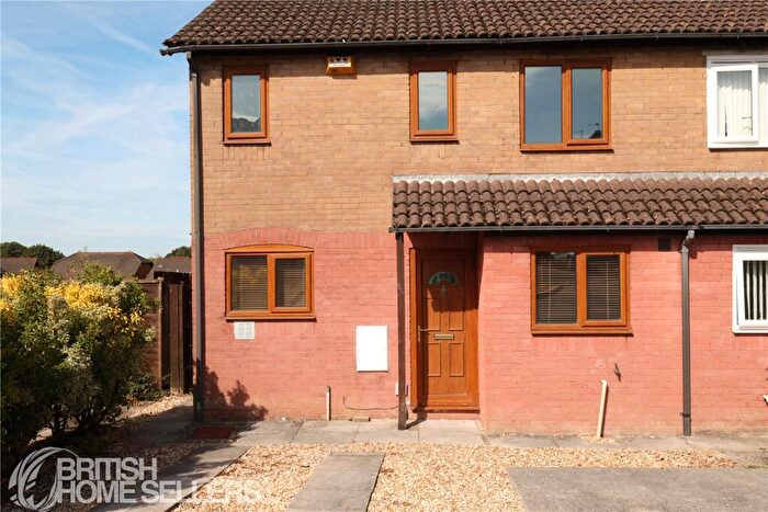3 Bedroom Semi-Detached House For Sale In Robins Hill, Brackla, Bridgend, CF31