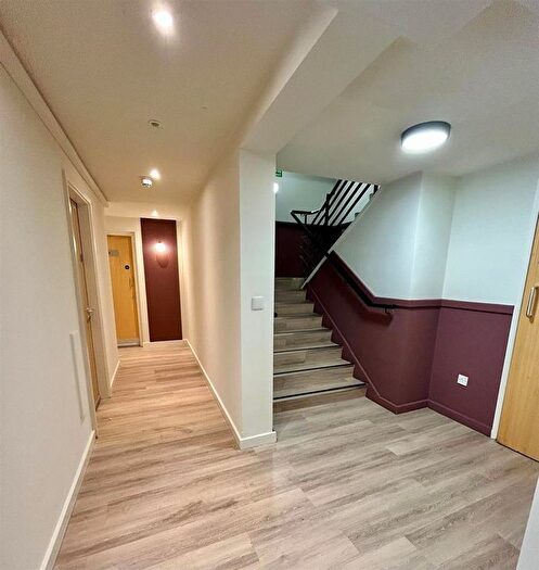 1 Bedroom Flat To Rent In Crown Station Place, Edge Hill, Liverpool, L7