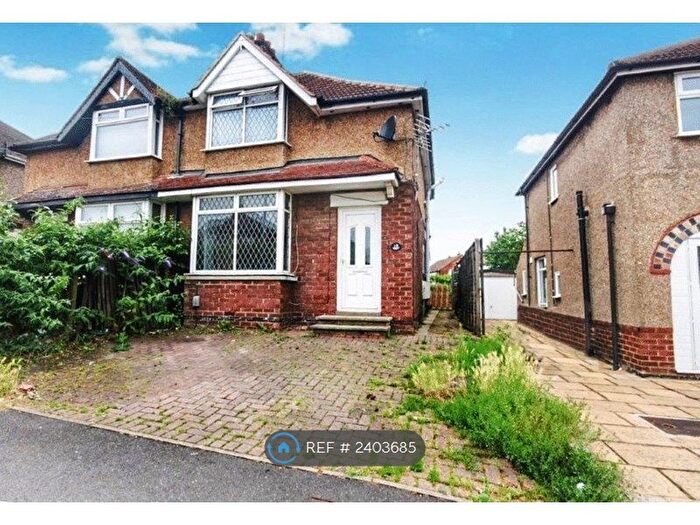 2 Bedroom Semi-Detached House To Rent In Coniston Rd, Luton, LU3