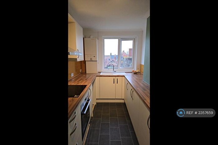 2 Bedroom Flat To Rent In First Avenue, Cliftonville, Margate, CT9