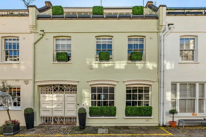 3 Bedroom Mews To Rent In Princes Gate Mews, London, SW7