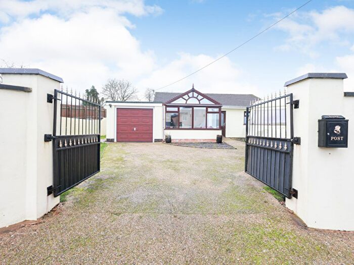 3 Bedroom Bungalow For Sale In Winscote, Rackenford, Tiverton, EX16