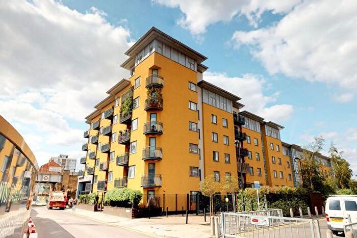 2 Bedroom Flat To Rent In Cremer Street, Hoxton, E2