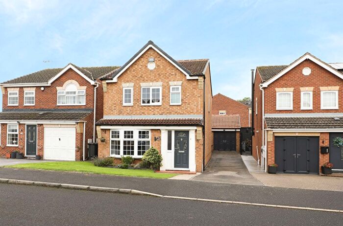3 Bedroom Detached House For Sale In West Croft Drive, Inkersall, S43