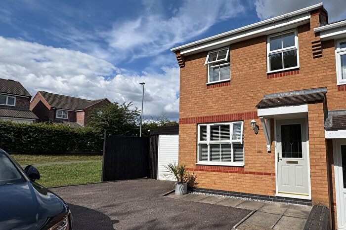 3 Bedroom Semi-Detached House For Sale In Clover Drive, Melton Mowbray, LE13