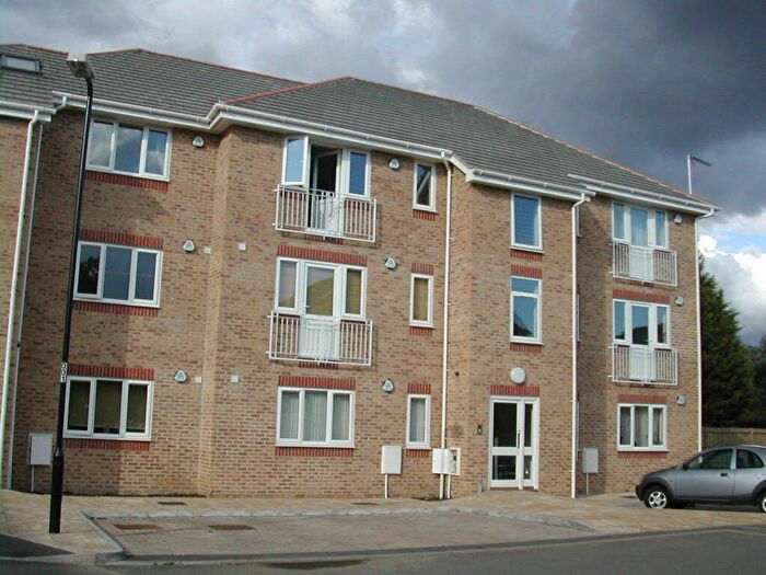 2 Bedroom Flat To Rent In Tyndale Mews, Cippenham, SL1