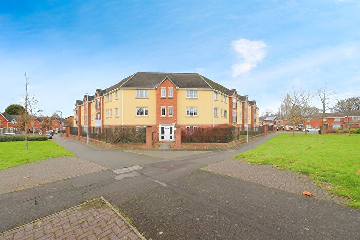 2 Bedroom Flat For Sale In Purcell Road, Bushbury, Wolverhampton, WV10