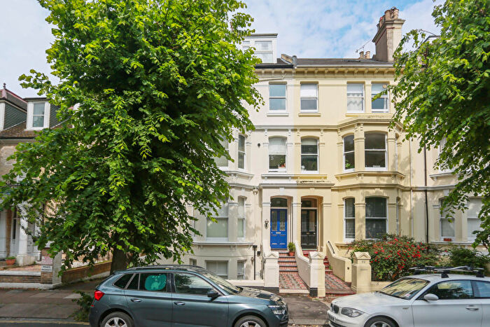 1 Bedroom Flat To Rent In St Aubyns, Hove, BN3