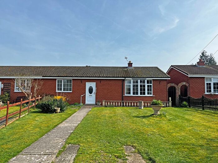 3 Bedroom Semi Detached Bungalow For Sale In The Crescent, Brockworth, GL3