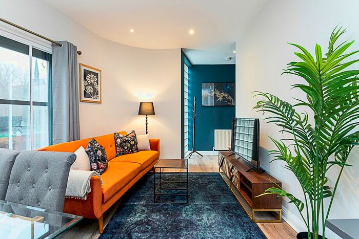 1 Bedroom Flat To Rent In Roehampton Lane, London, SW15