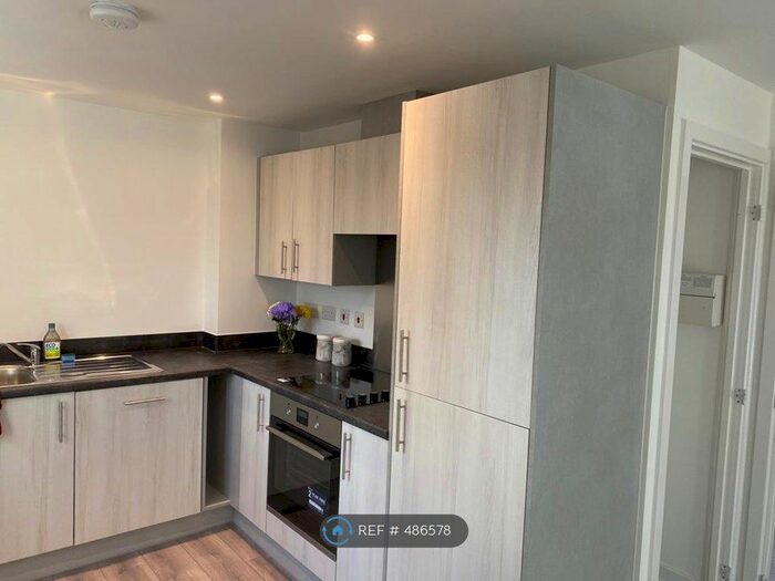 2 Bedroom Flat To Rent In Coventry, Coventry, CV6