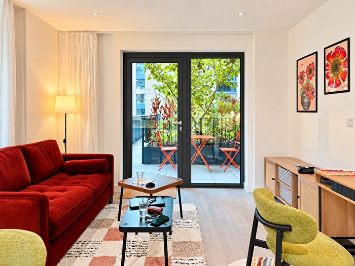 1 Bedroom Flat To Rent In Dragonfly Walk, London, London, N4