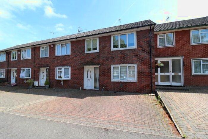 3 Bedroom Property To Rent In Witchards, Basildon SS16