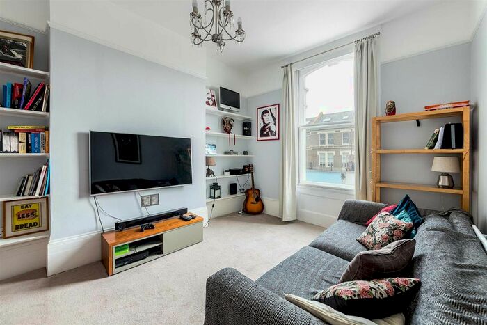 2 Bedroom Flat To Rent In Fortess Road, Kentish Town, NW5