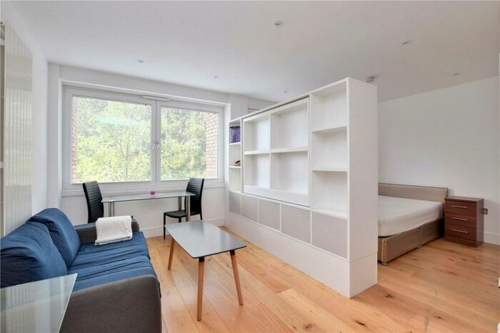 Studio To Rent In Molesworth Street, Lewisham, London, SE13