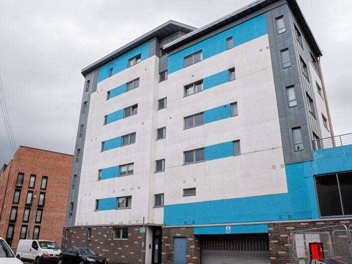 2 Bedroom Flat For Sale In / Elliot Street, Glasgow, G3