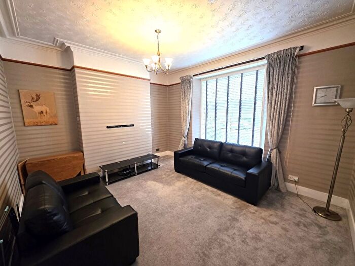 1 Bedroom Flat To Rent In Union Grove, City Centre, Aberdeen, AB10